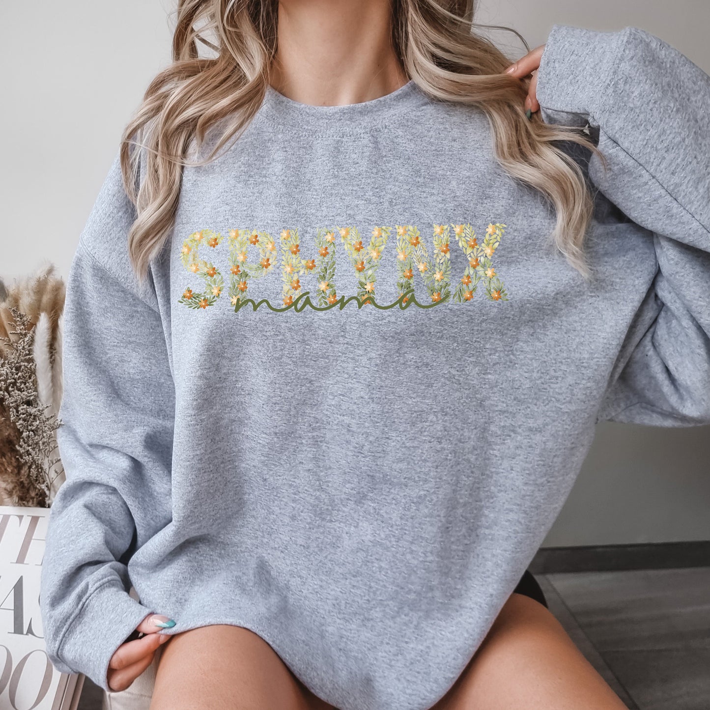 Floral Sphynx Mama Sweatshirt, Oversizedsweatshirt for Cat Mom, Gifted Custom Catshirt Gift for Sphynx Lover, Sphynx Sweater Gift