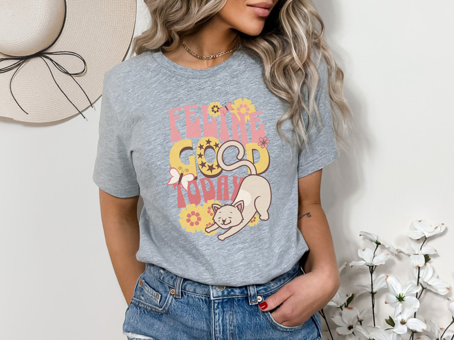 Funny Cat Tee, Feline Good Today, Cute Retro Style Cat T-Shirt, Vintage Flower Child Design Cat Shirt, Gift for Cat Lover