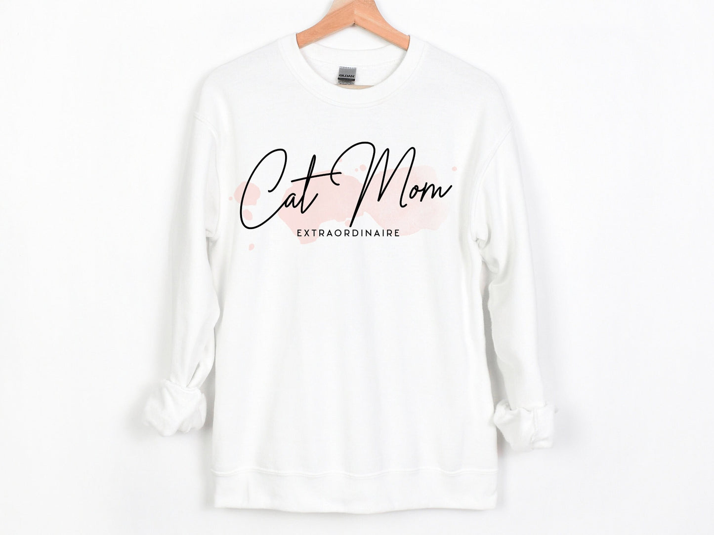 Cat Mom Sweatshirt, Pet Lovers Giftfor Cat Mom, Momsweatshirt, Cat Mom Shirt, Minimalist Cat Top, Gift for Cat Owner, Boho Cat Mom Crewneck