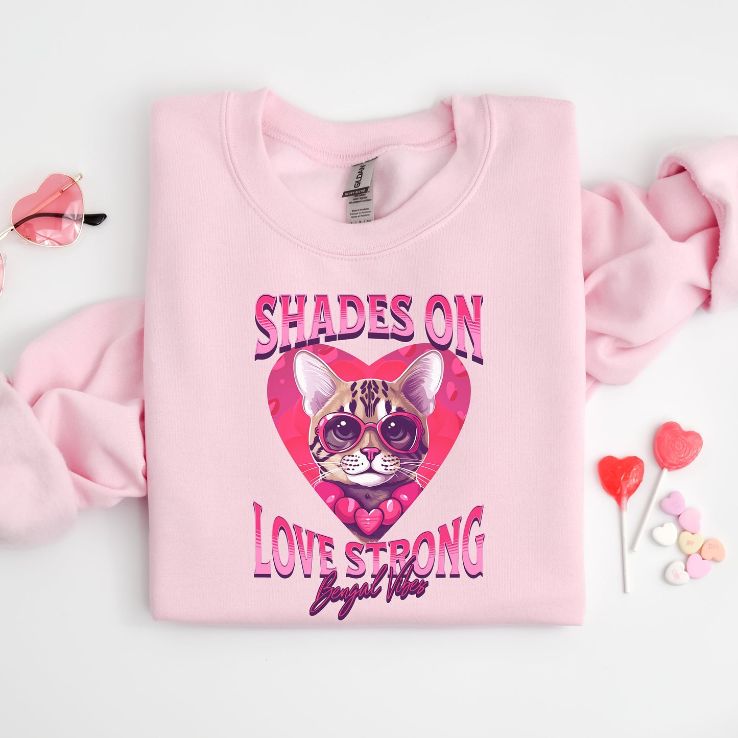 Valentines Bengal Cat Sweatshirt Cat Mom Sweater Heart Bengal Cat Shirt Gift for Cat Owner Cat Girlfriend Present Bengal Shirt Love Crewneck