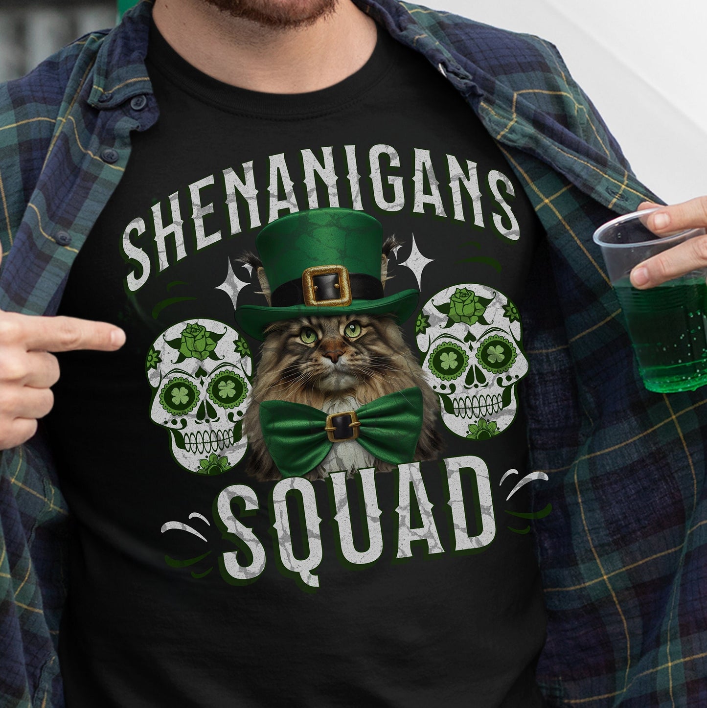 Maine Coon St Patricks Day tShirt Leprechaun Skulls St. Paddy's Cat St. Patricks Mainecoon Clothes Main Coon Themed Gifts Green Cat Shirt