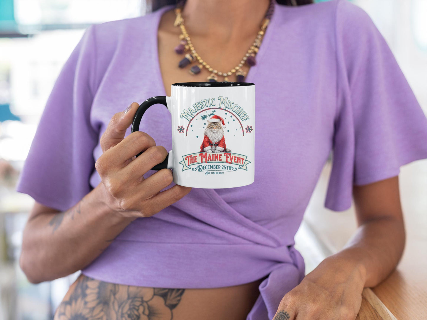 Christmas Maine Coon Mug Custom Cat Lover Coffee Cup Two-Tone Ceramic Mug C-Handle Maincoon Design Gift for Cat Lovers Tea Cocoa Mug Gift