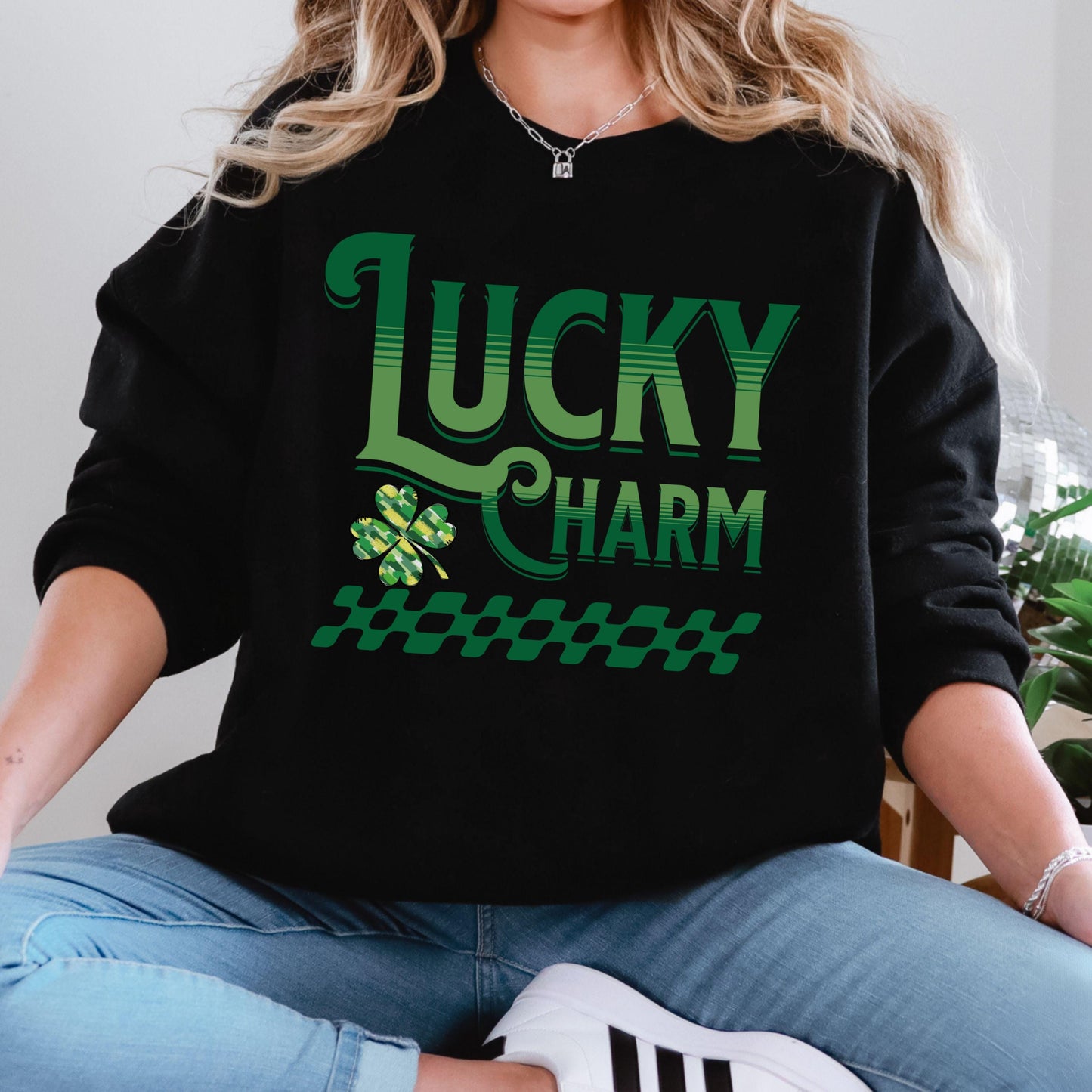 St Patricks Day Shamrock Sweatshirt Funny Checkered Irish St Paddys Day Lucky Charm Sweater Girls Four Leaf Green Brushstroke Clover Shirt