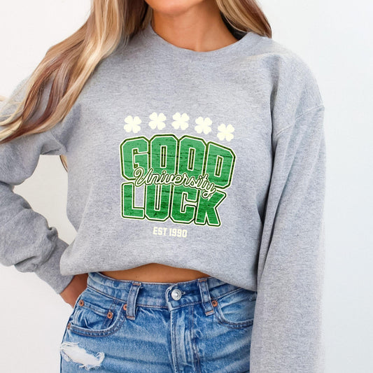 St Patricks Day Retro Shamrock Sweatshirt Funny University Irish St Paddys Day Lucky Sweater Girls 4 Leaf Green College Lucky Clover Shirt