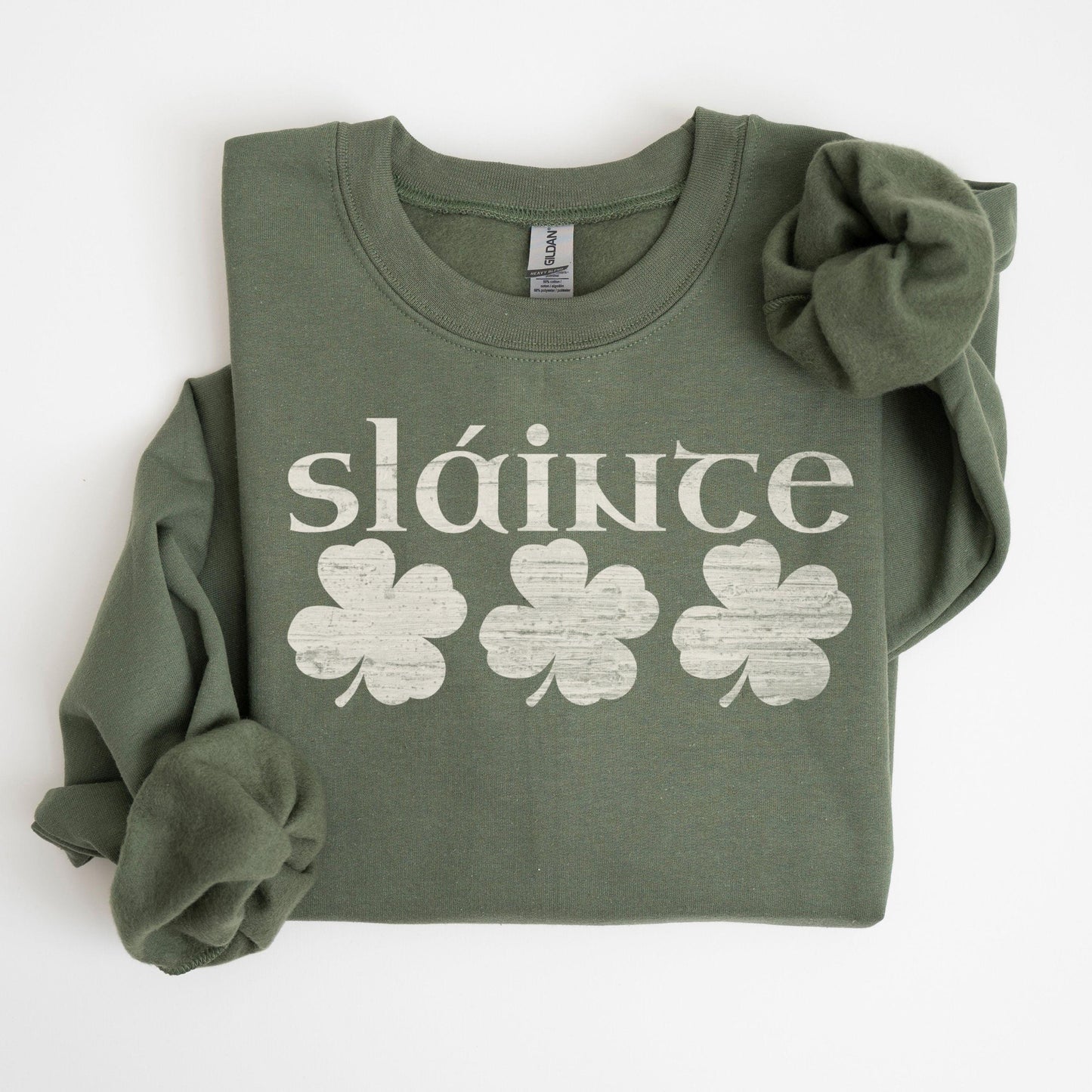 St Patricks Day Retro Shamrock Sweatshirt Funny Gaelic Irish St Paddys Day Lucky Sweater Girls Four Leaf Green Slainte Lucky Clover Shirt